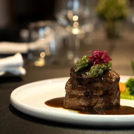 Select Hill 酒店 4*