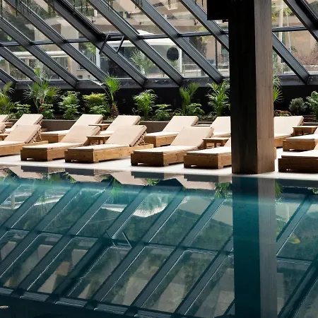 Select Hill Hotel 3*