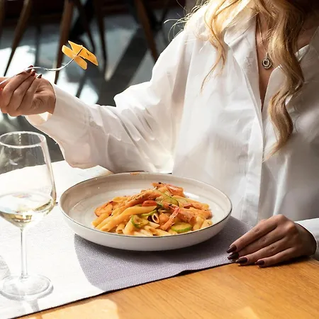 Select Hill 酒店 4*