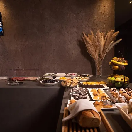 Select Hill 酒店 4*