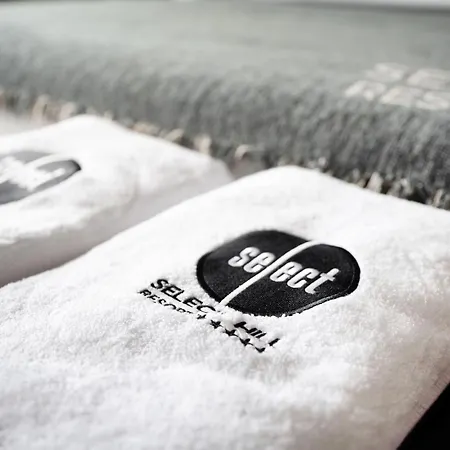 酒店 Select Hill 4*