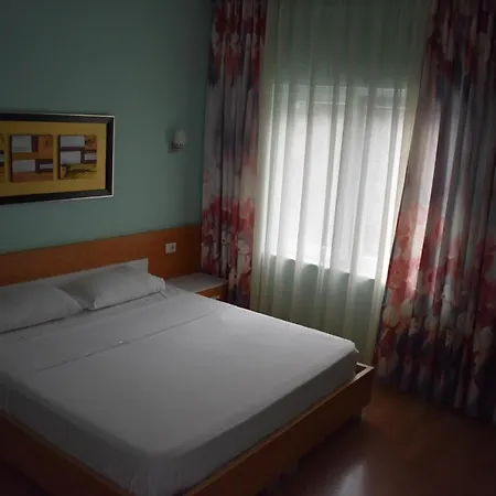 Select Hill 酒店 4*