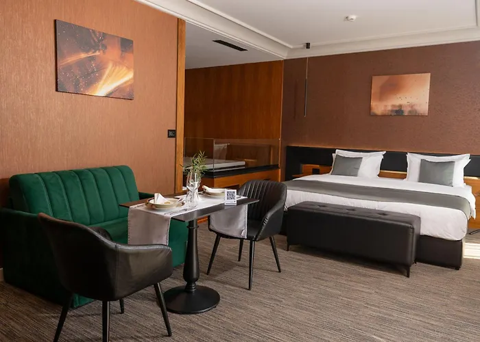 Select Hill Hotel Linze