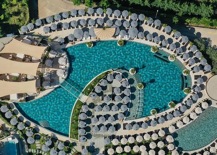 Select Hill Hotel Linze