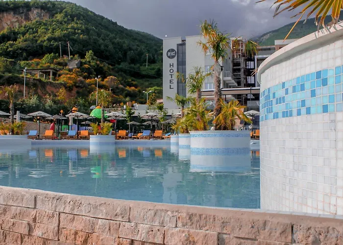 Select Hill Hotel 4*