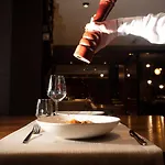 Select Hill Hotel 4*