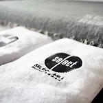 Hotel Select Hill 4*