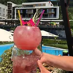 Hotel Select Hill 4*