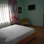 Select Hill 4* Linze
