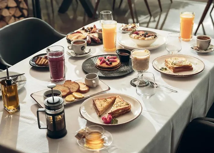 Select Hill Hotel 4*