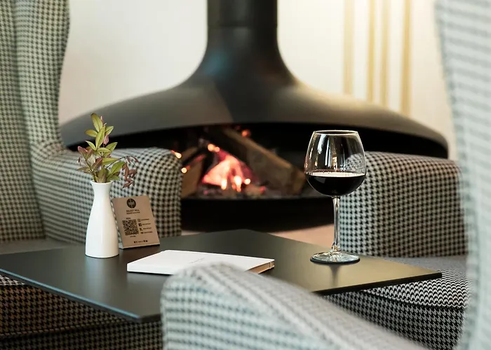 Select Hill Hotel Linze