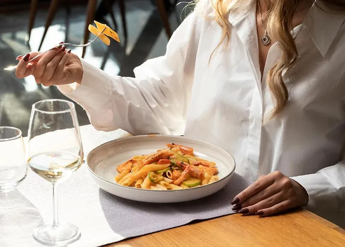 Select Hill Hotel 4*